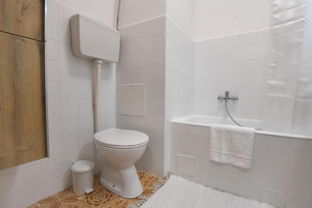 Apartman Ilijana Zara Esterno foto